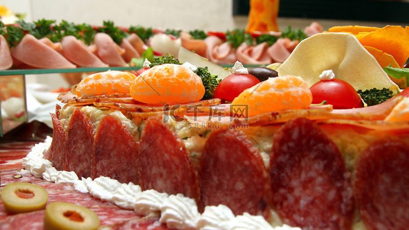 食材配送价格并非一成不变，它由以下几个因素构成：